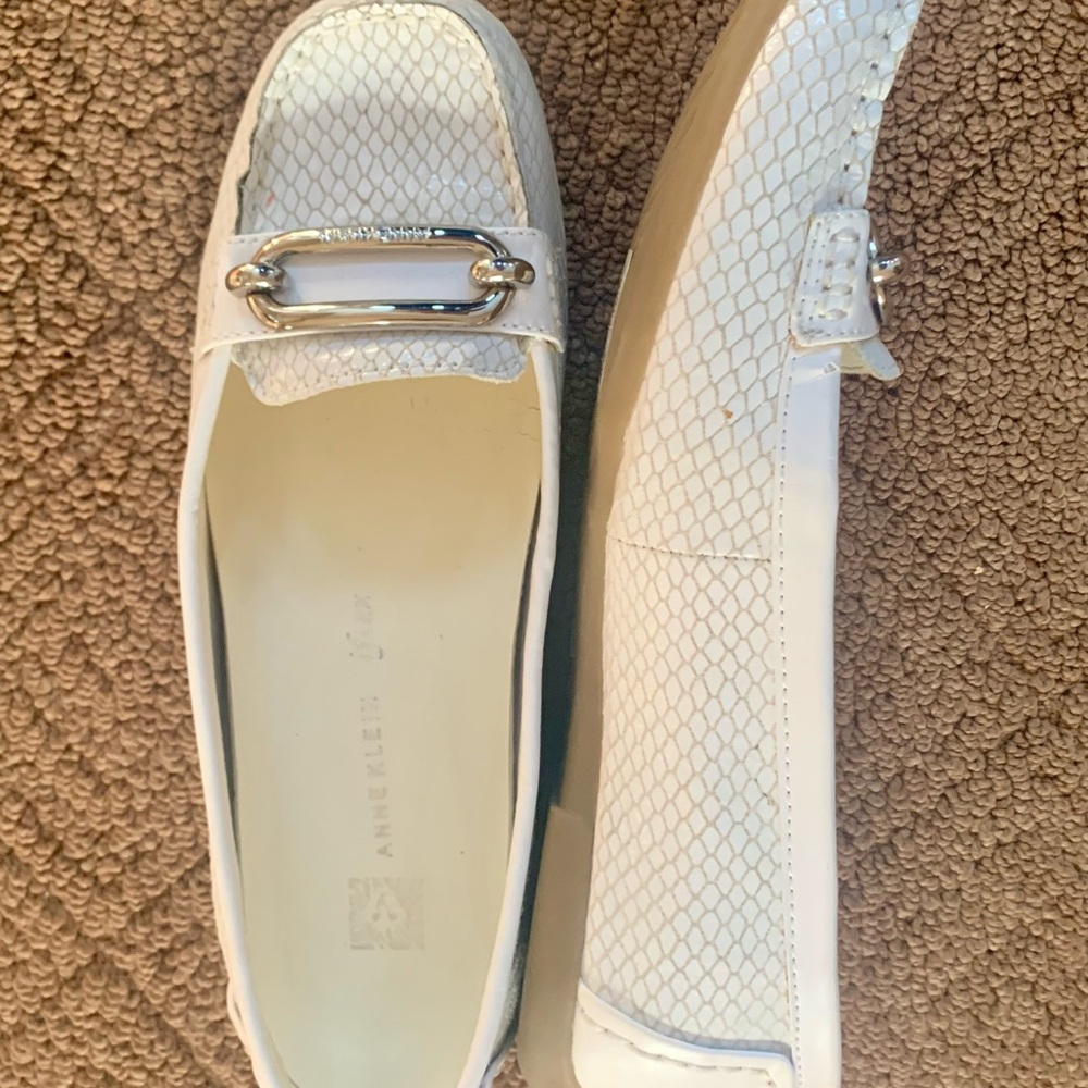 ANNE KLEIN SHOES LOAFERS I FLEX IVORY SIZE 8